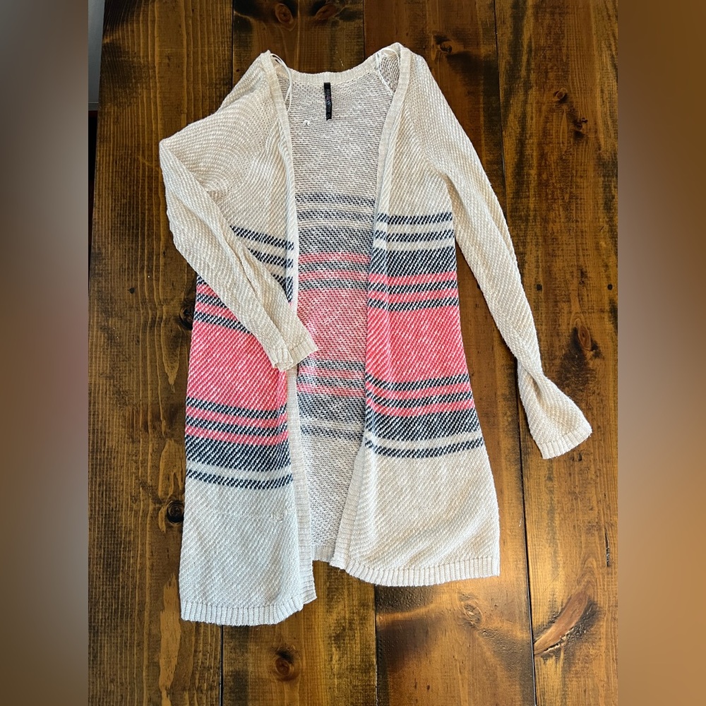 Light, knitted ABSOLUTELY cardigan